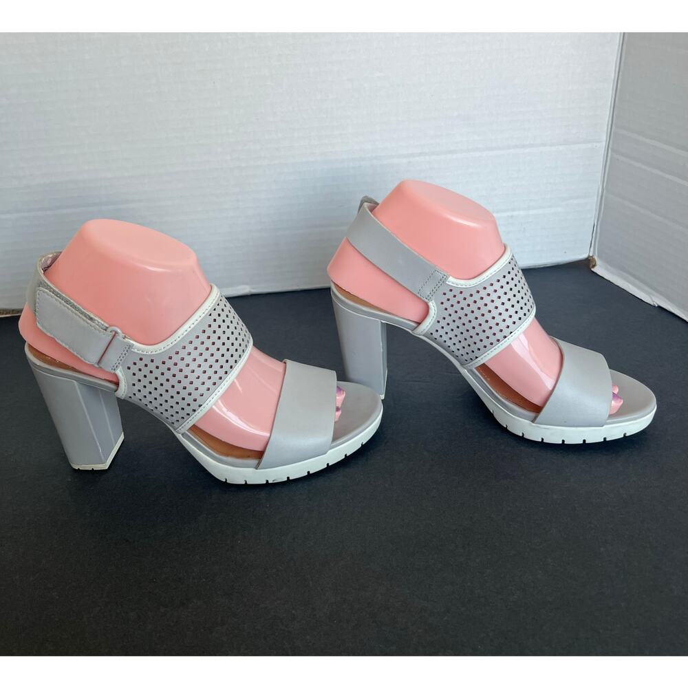 Clarks Pastina Malory Slingback Gray/White‎ Leather Block Heel Sandals Sz 7.5